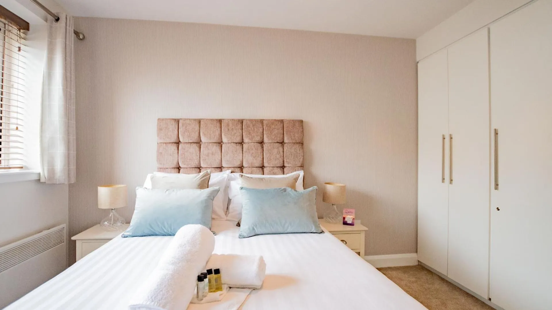 Luxury Apt With Parking Galway 0*,  Ireland