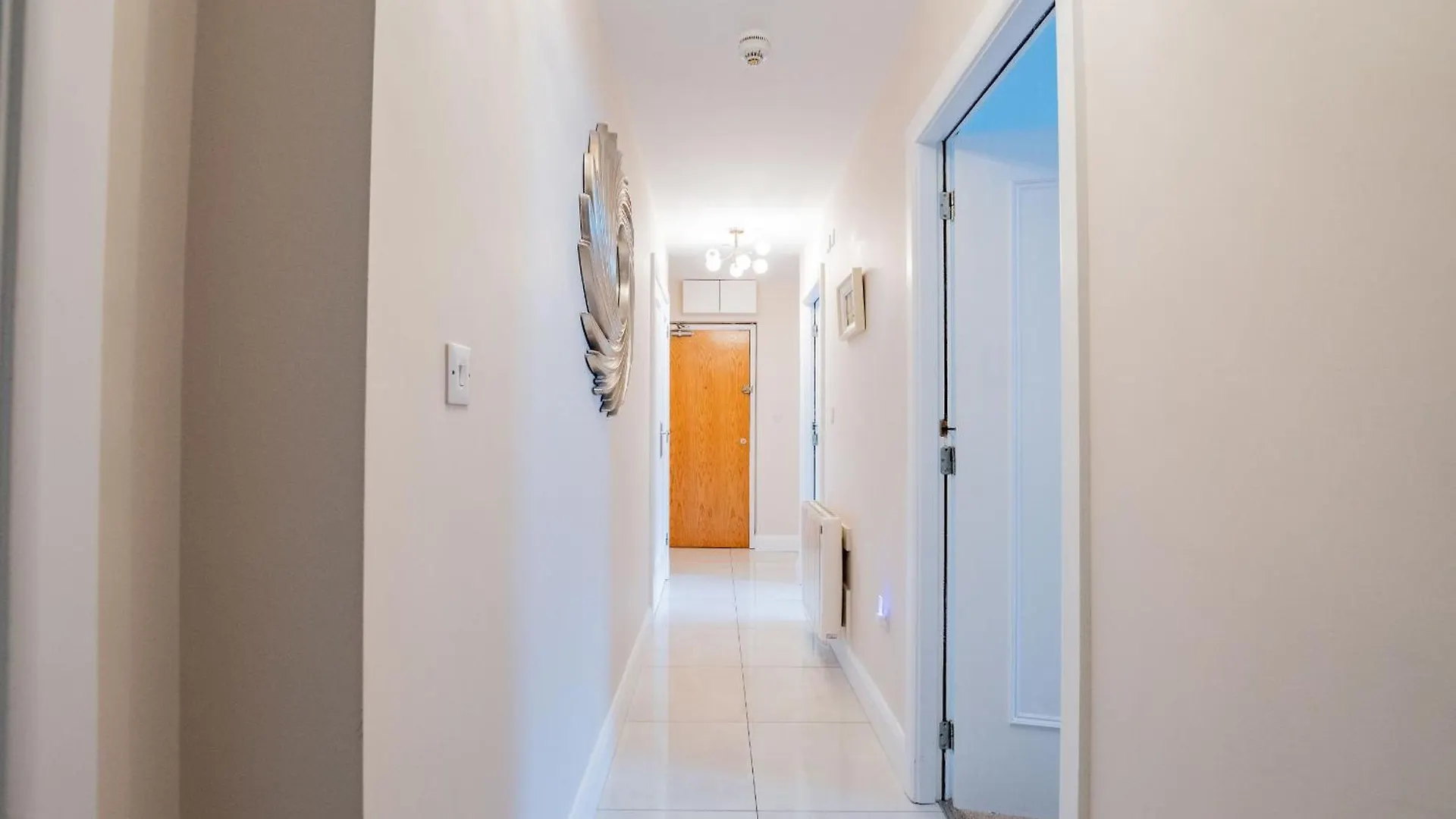 Luxury Apt With Parking Galway Apartment