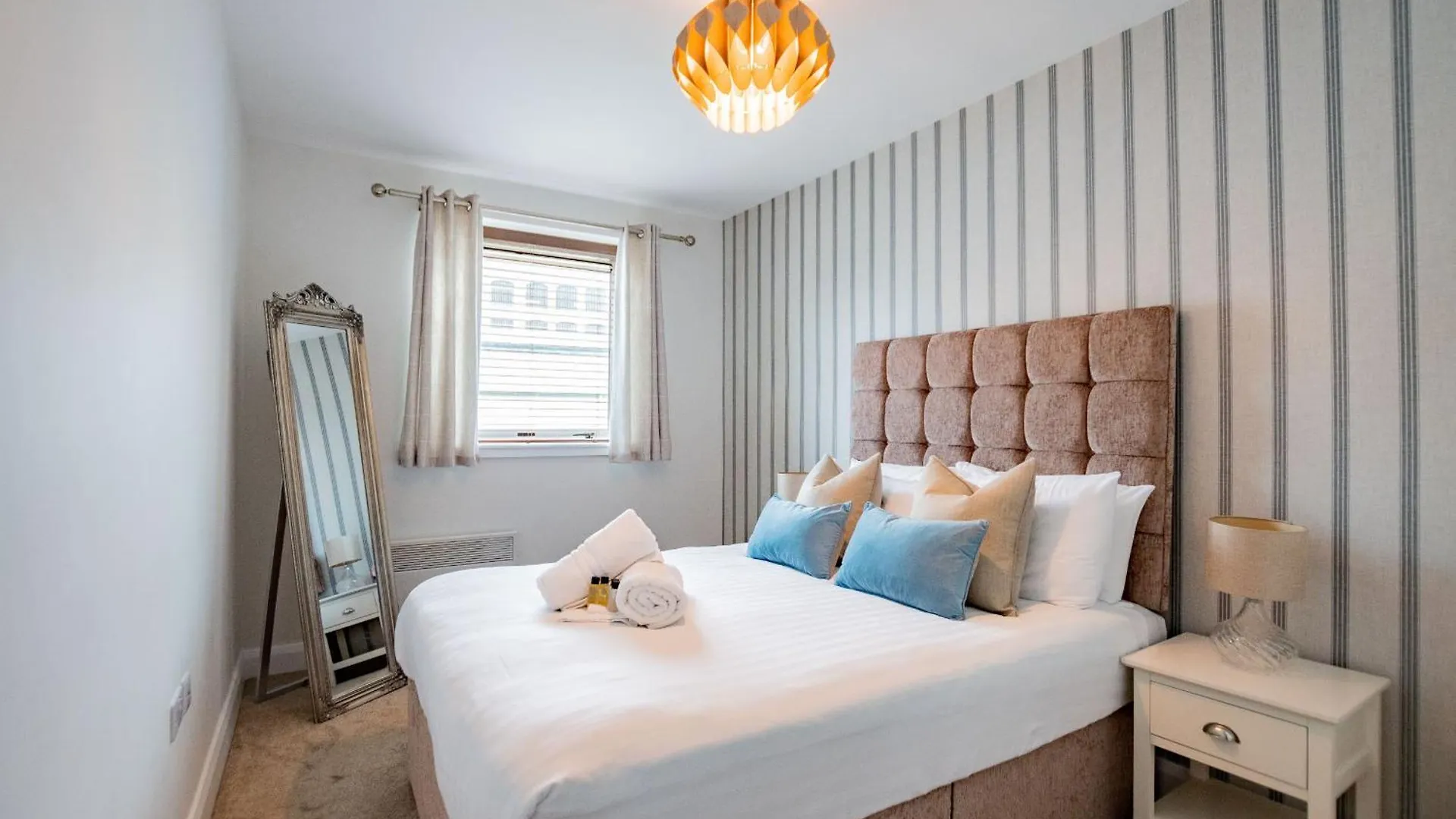 Luxury Apt With Parking Galway 0*,
